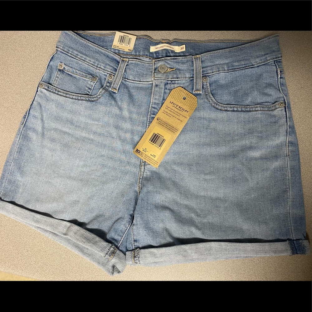 Levi Jean Shorts